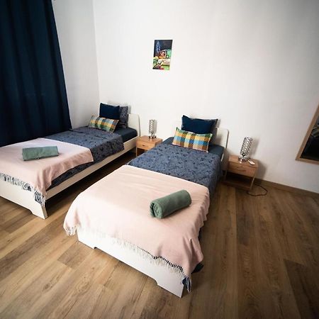 By Port Vell Rooms Barcelona Exterior photo
